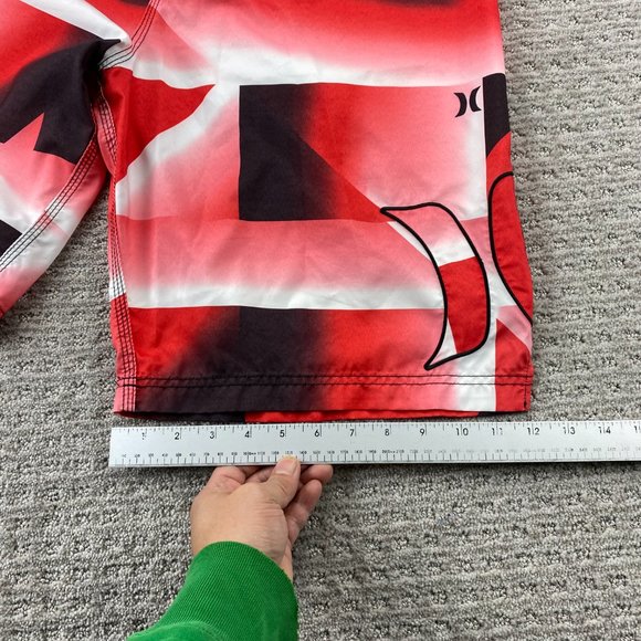 Hurley Swim Trunks Men 36 Red Black Bathing Suit Board Shorts Embroidered Logo - Picture 14 of 14